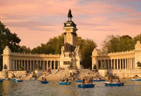 Beautiful In Retiro Appartement Madrid